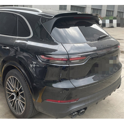 Aleron trasero Porsche Cayenne SUV Negro brillo